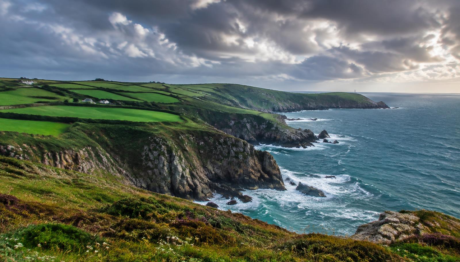 Illustration des paysages, des villages et du bord de l'eau : Cotentin